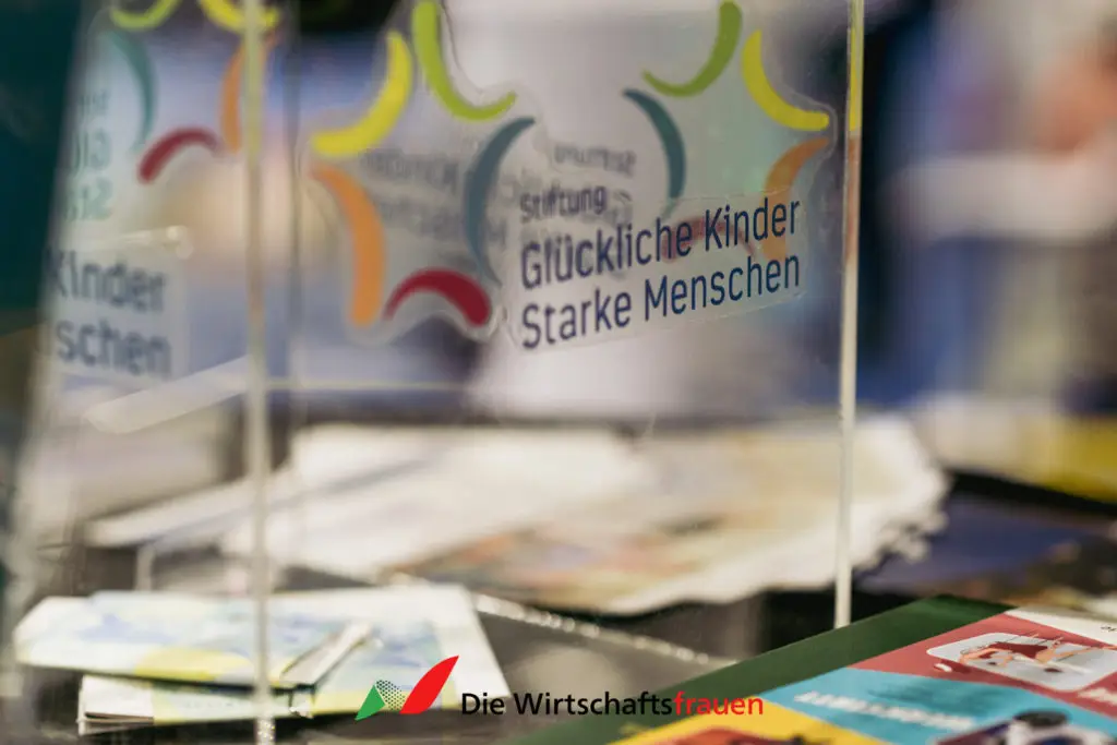 09302021_die-wirtschaftsfrauen_messe_dresdner_weitsicht_022_web.jpg