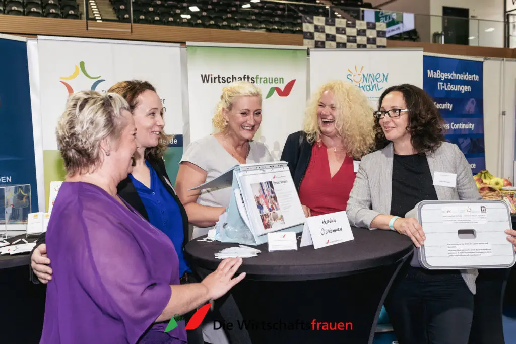 09302021_die-wirtschaftsfrauen_messe_dresdner_weitsicht_035_web.jpg