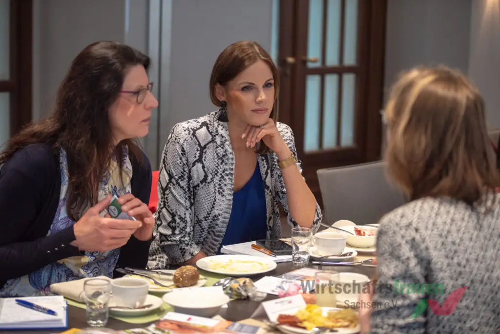 2019-04-12_wirtschaftsfrauen_fruehstueck_April_03.jpg