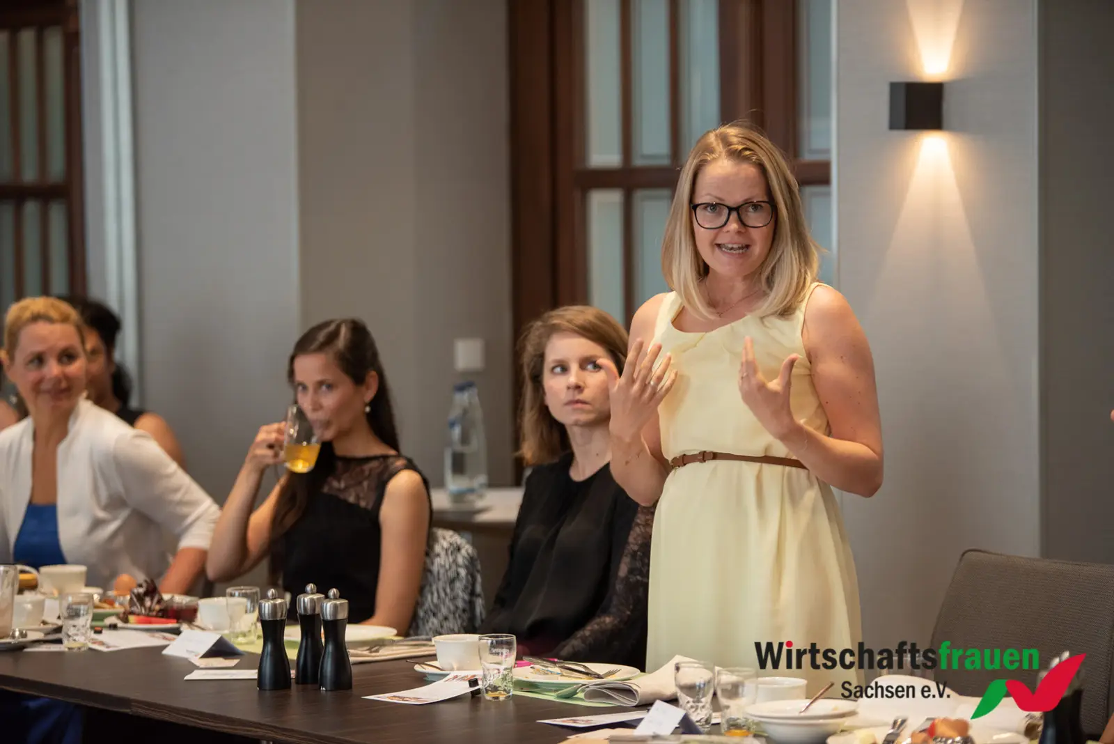 14.06.2019 | 3. Wirtschaftsfrauen Frühstück im Gewandhaus 18 20190614_wirtschaftsfrauen_fruehstueck_gewandhaus_dresden_036.jpg