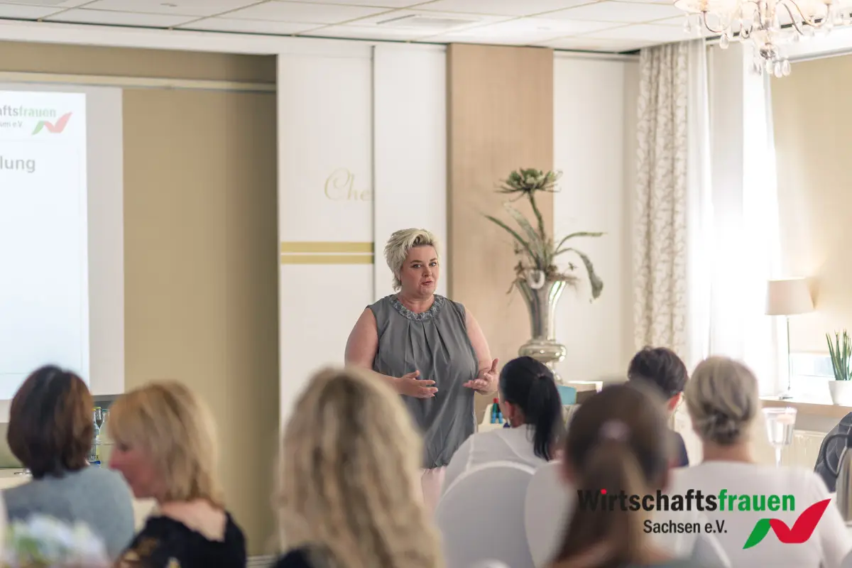 20190703_Wirtschaftsfrauen_Sachsen_Fruehstüueck_Chemnitz_095_web.jpg