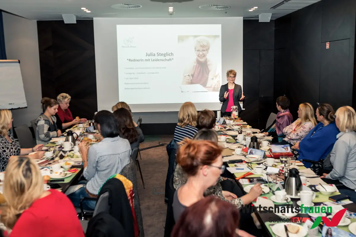 20191008_wirtschaftsfrauen_fruehstueck_dresden_055_web.jpg