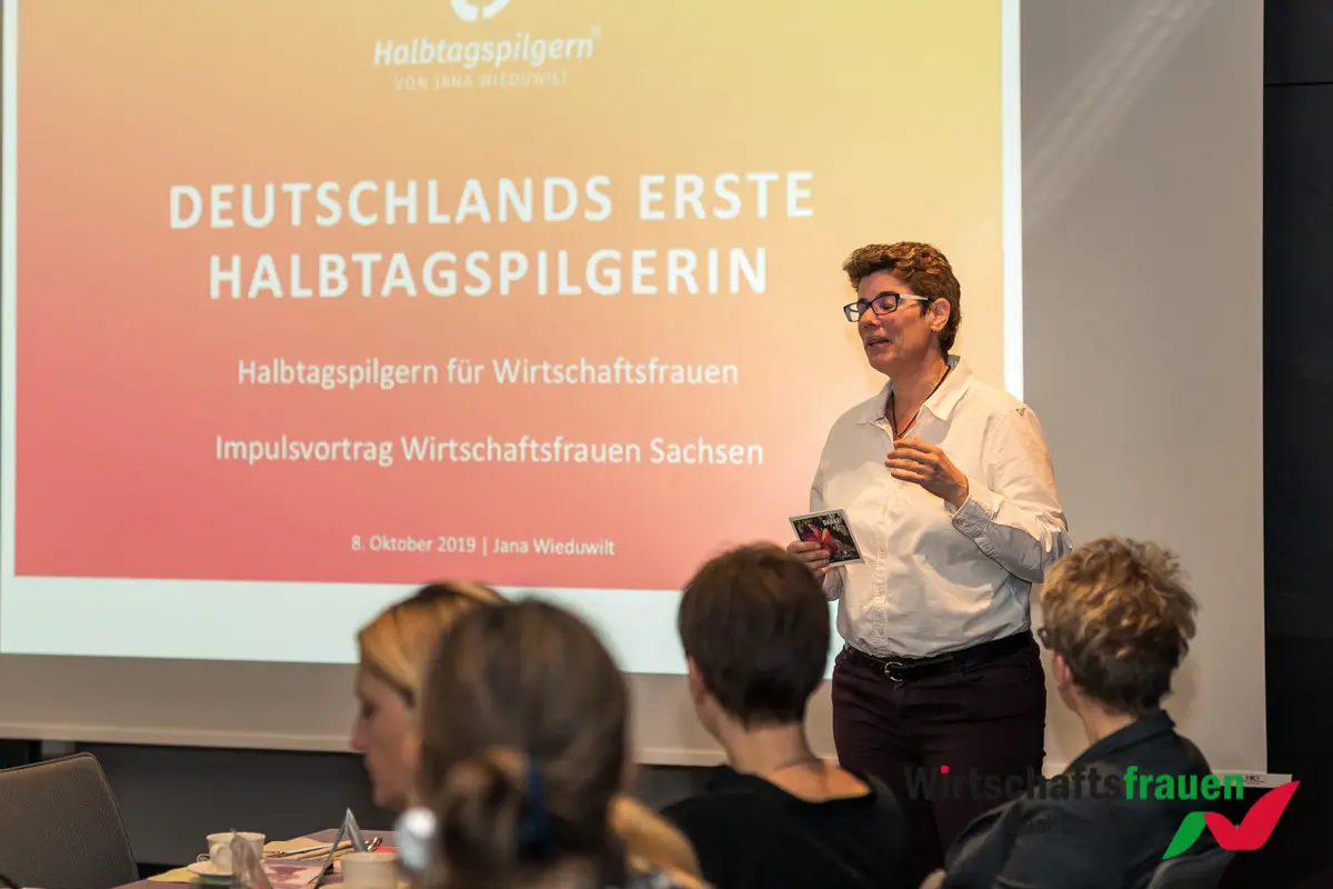 20191008_wirtschaftsfrauen_fruehstueck_dresden_146_web.jpg