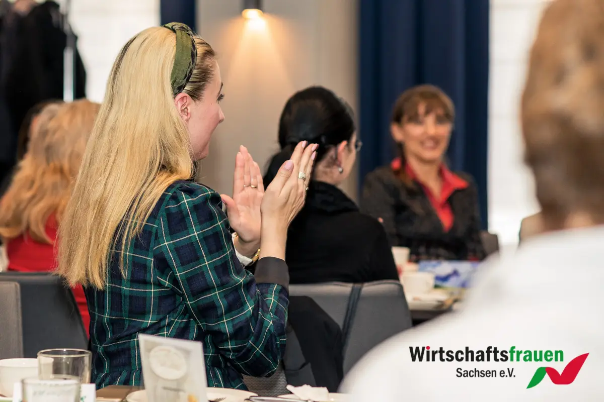 20191008_wirtschaftsfrauen_fruehstueck_dresden_182_web.jpg