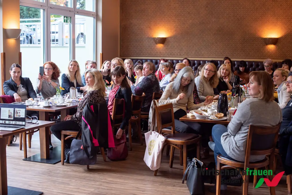 06.11.2019 | 2. Wirtschaftsfrauen-Frühstück in Kamenz 10 20191106_wirtschaftsfrauen-sachsen_kamenz_019_web.jpg