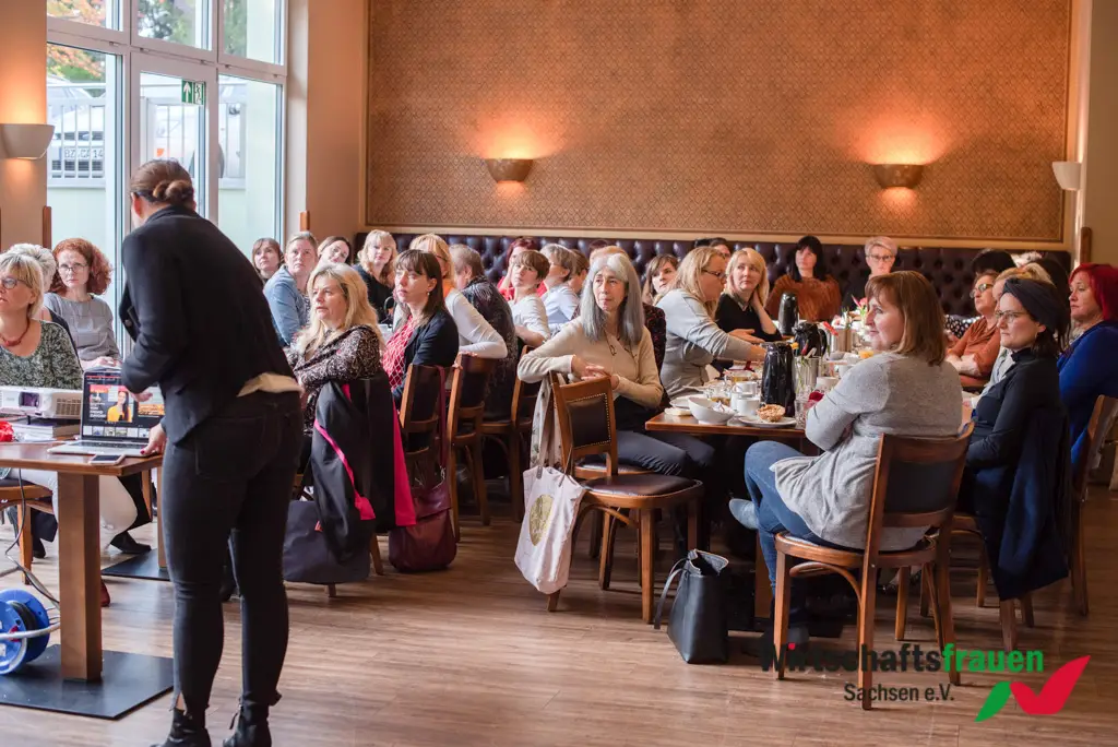 06.11.2019 | 2. Wirtschaftsfrauen-Frühstück in Kamenz 25 20191106_wirtschaftsfrauen-sachsen_kamenz_036_web.jpg