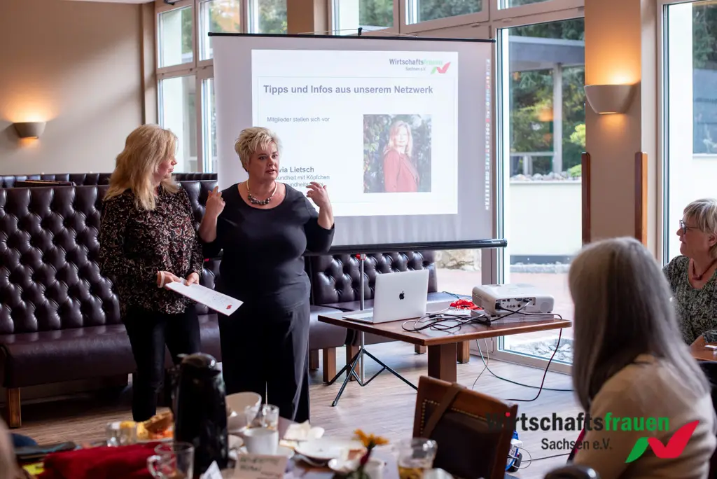 06.11.2019 | 2. Wirtschaftsfrauen-Frühstück in Kamenz 28 20191106_wirtschaftsfrauen-sachsen_kamenz_055_web.jpg