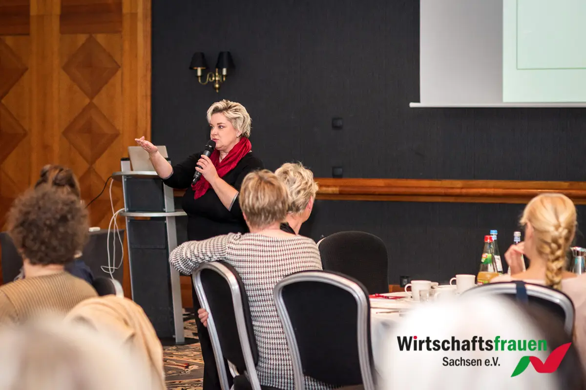 05.12.2019 | Zweites Wirtschaftsfrauen-Frühstück in Leipzig 16 20191205_wirtschaftsfrauen_fruehstueck_leipzig_076_web.jpg