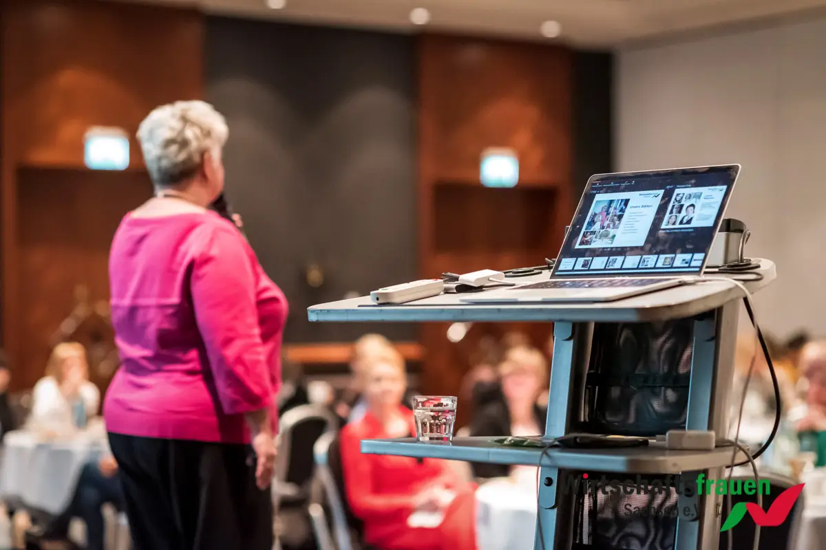 10.03.2020 | 3. Wirtschaftsfrauen Frühstück im pentahotel Leipzig 4 20200310_wirtschaftsfrauen-fruehstueck-leipzig_008_web.jpg