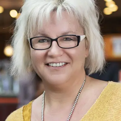 Bianka gekauft Friese R Reiseleiterin 004 400