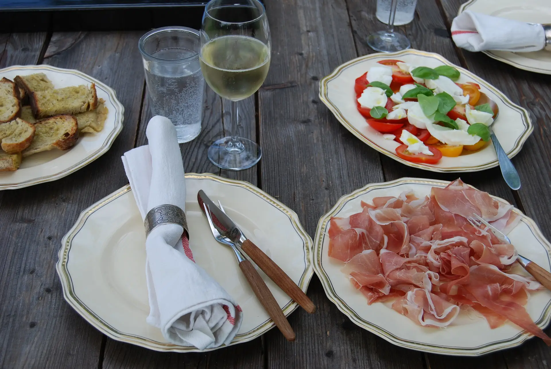 28.08.2019 | Sommerfest 2019 5 lunch-936424_1920.jpg