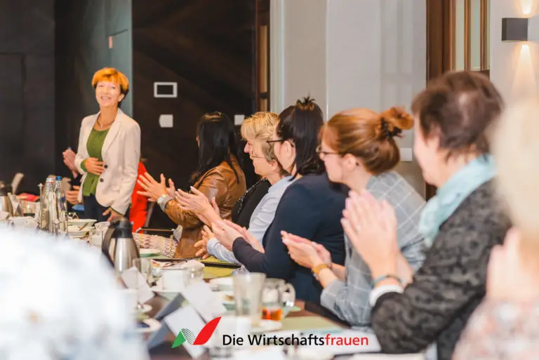Rückblick auf unser Wirtschaftsfrauen-Frühstück in Dresden am 16.09.2022 9 20220916 wirtschaftsfrauen fruehstueck dd 097 web