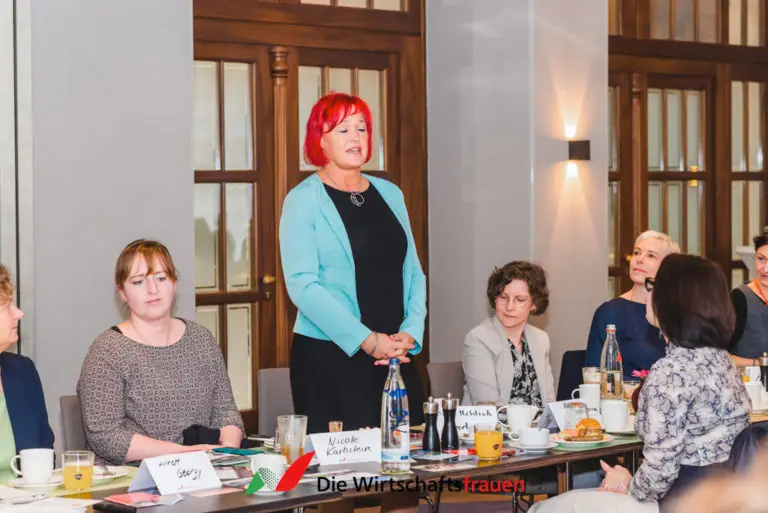 20230420 wirtschaftsfrauen dresden fruehstueck 023 web
