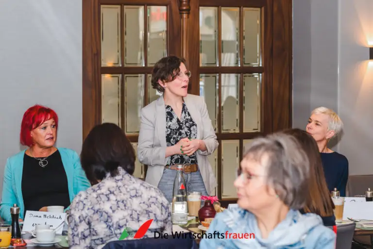20230420 wirtschaftsfrauen dresden fruehstueck 026 web