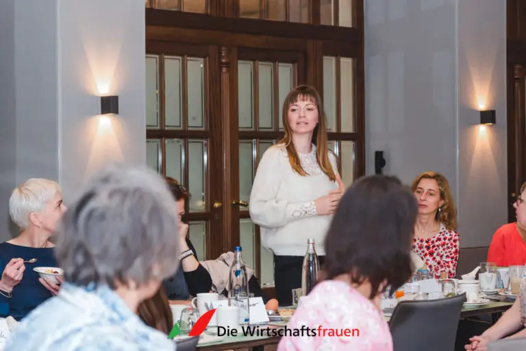 20230420 wirtschaftsfrauen dresden fruehstueck 050 web