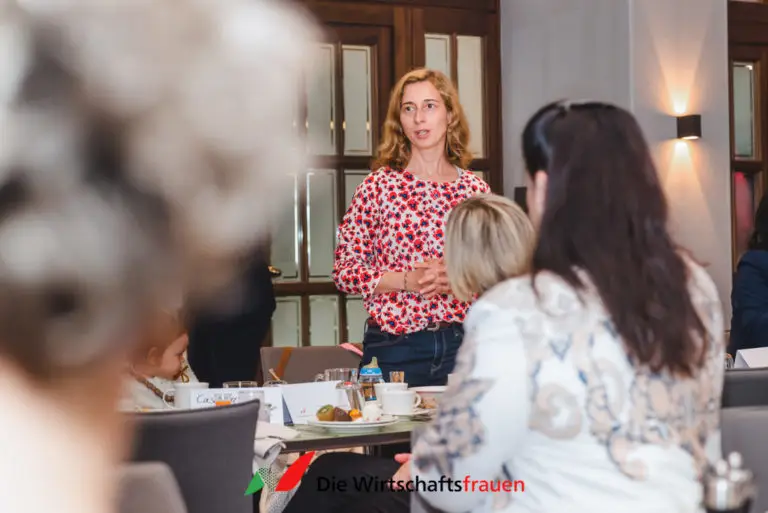 20230420 wirtschaftsfrauen dresden fruehstueck 053 web