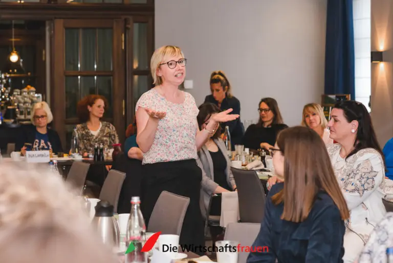 20230420 wirtschaftsfrauen dresden fruehstueck 234 web