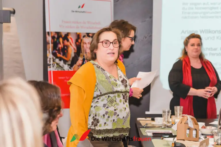 20230420 wirtschaftsfrauen dresden fruehstueck 286 web