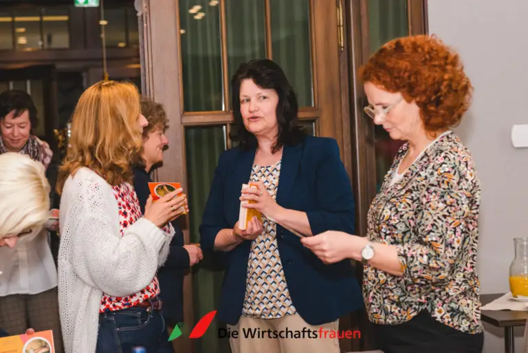 20230420 wirtschaftsfrauen dresden fruehstueck 299 web