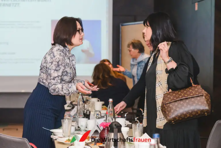 20230420 wirtschaftsfrauen dresden fruehstueck 303 web