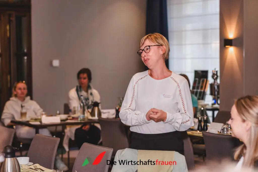 20230914 wirtschaftsfrauen fruehstueck Dresden 106 45 web