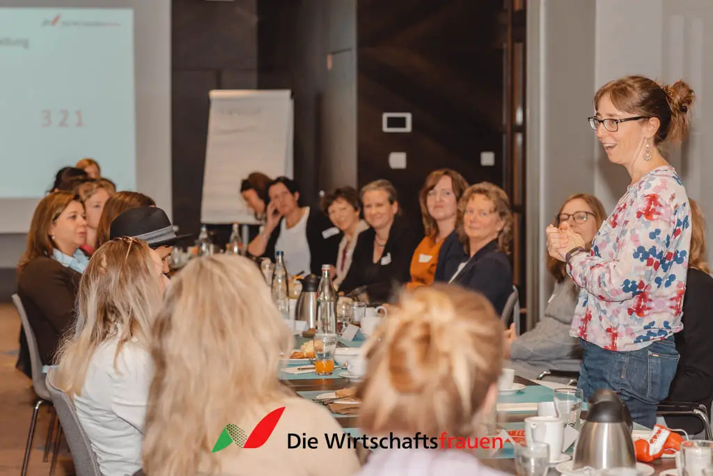 Rückblick auf unser Wirtschaftsfrauen-Frühstück in Dresden am 23.04.2024 37 20240423 wirtschaftsfrauen fruehstueck dresden web 116