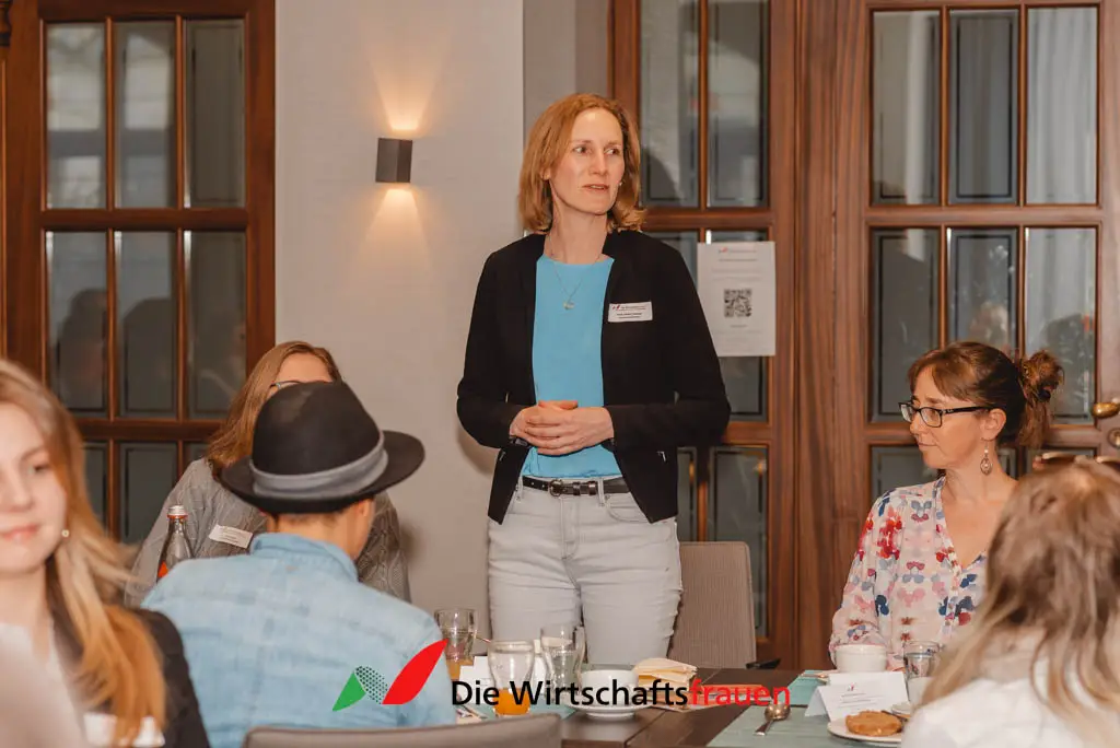 Rückblick auf unser Wirtschaftsfrauen-Frühstück in Dresden am 23.04.2024 32 20240423 wirtschaftsfrauen fruehstueck dresden web 118