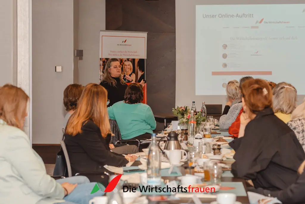 Rückblick auf unser Wirtschaftsfrauen-Frühstück in Dresden am 23.04.2024 24 20240423 wirtschaftsfrauen fruehstueck dresden web 168