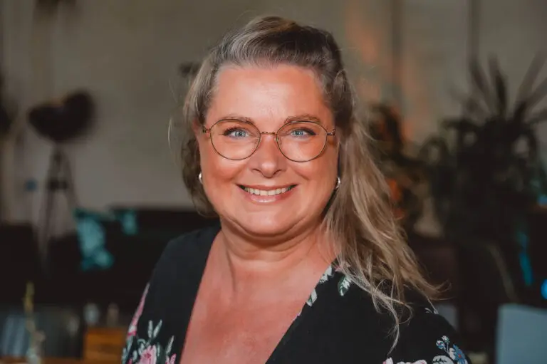 Portrait von Cornelia Heinz